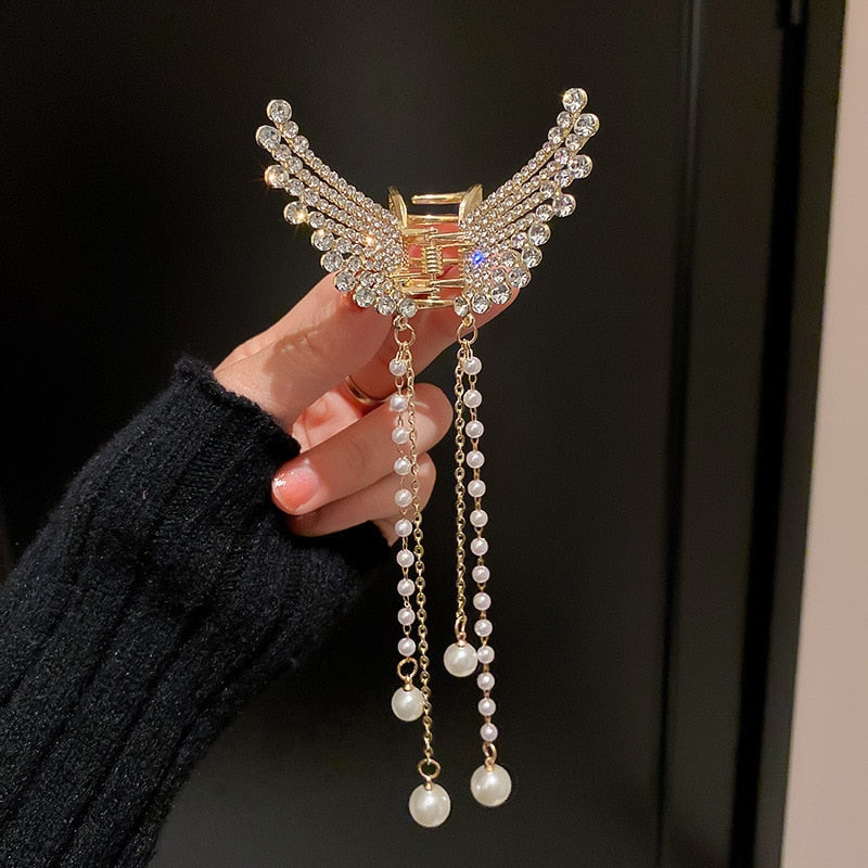 Korean Butterfly Pearl Tassel hair clip Women crystal Simple hair claw clip Shark crab Clips girls Hairpin Hair Accessories